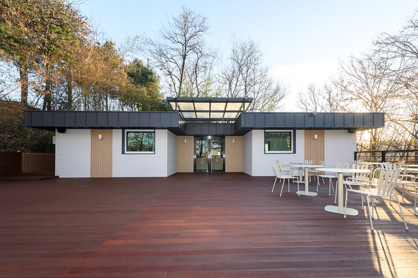 '용왕산 숲속카페' 외부 전경