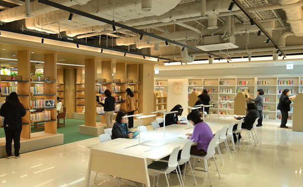 서울 영등포구 구립 '여의도 브라이튼 도서관'(사진 = 영등포구)